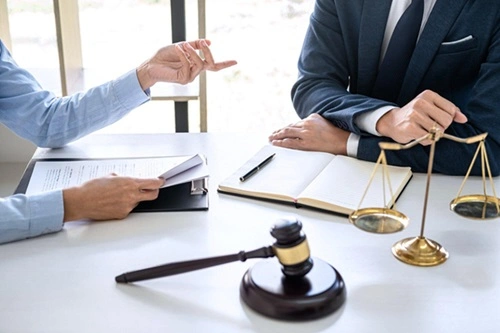 Lawyer for Insurance Claims Before Hiring